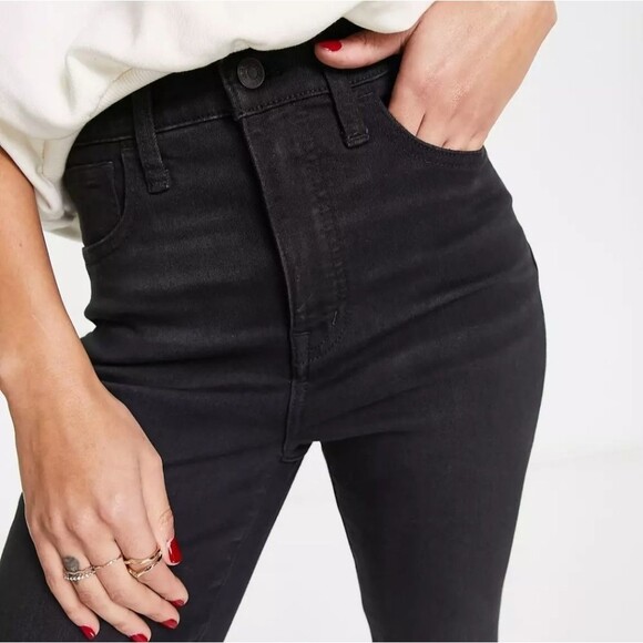 Madewell Roadtripper Jeans Women Size 26 Black Stretch Cotton Blend Mid-Rise - Picture 3 of 9